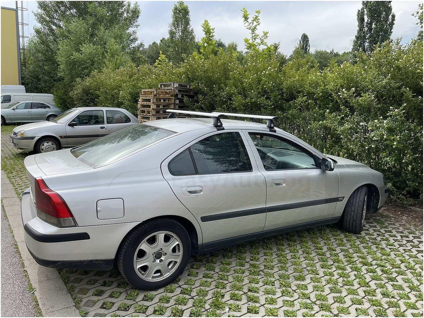 Алуминиеви аеро греди Cruz Airo T за Volvo S60 от 2000 до 2010 година