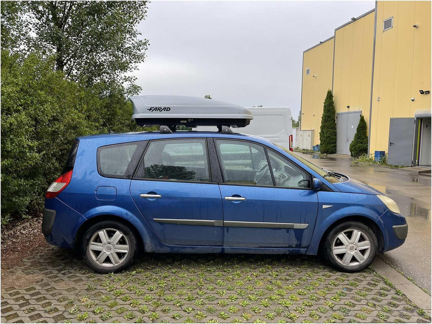 Автобокс Farad Koral N19 Сив гланц