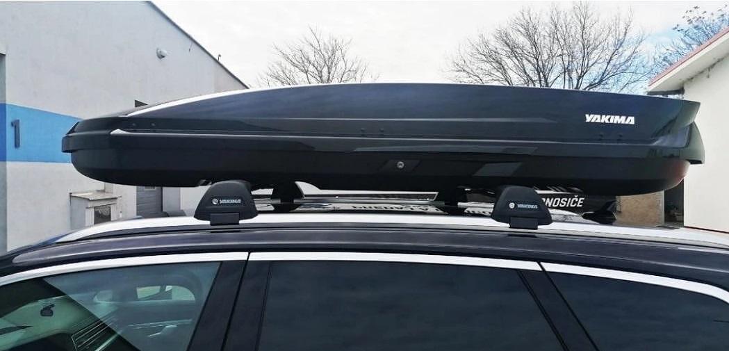 Автобокс Yakima Skytour 420 Черен гланц