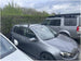 Черни аеродинамични алуминиеви греди Cruz Airo Dark T за VW Golf 5 и Golf 6 Хечбек с 3 или 5 врати