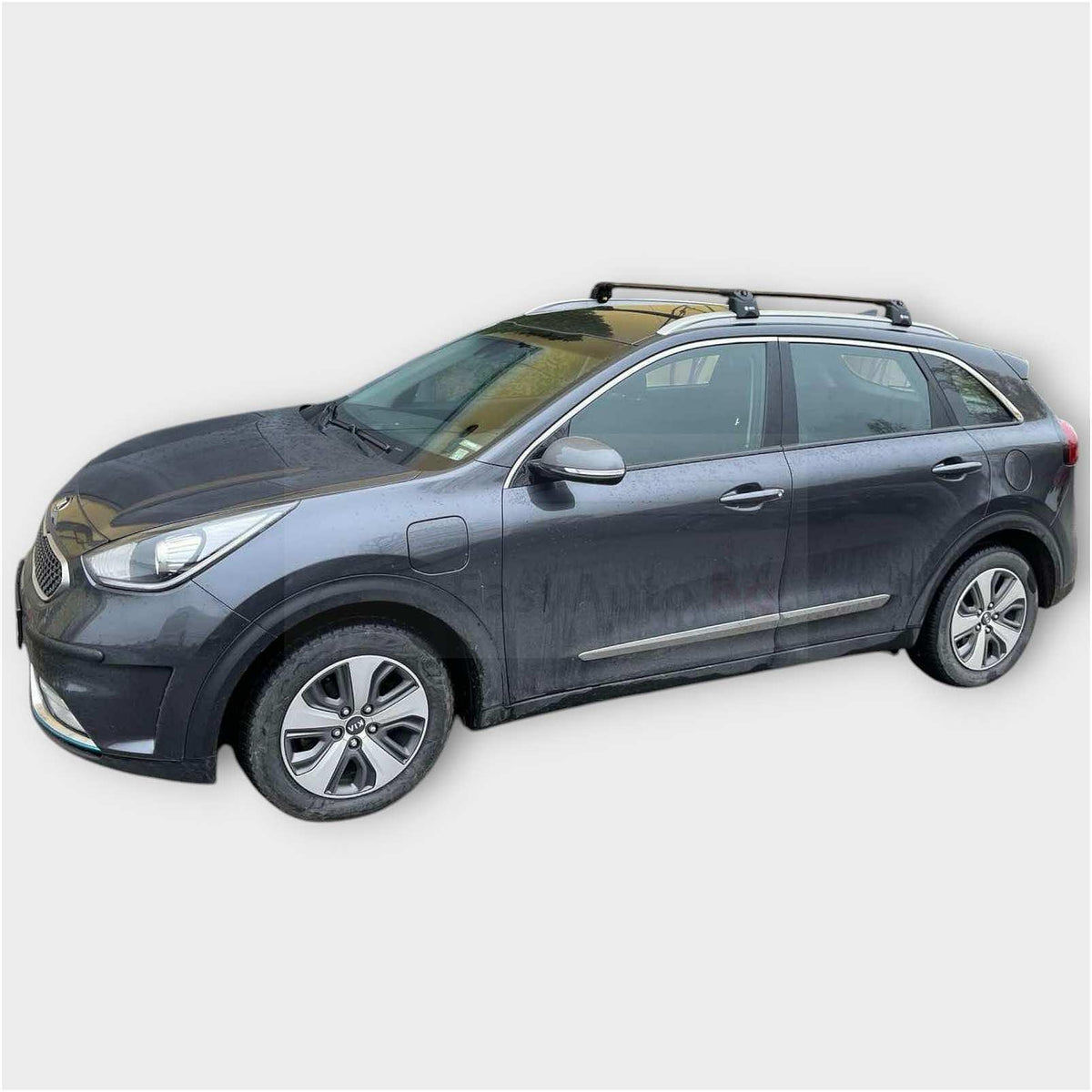 Черни аеродинамични товарни греди Turtle AIR2 за KIA NIRO от 2016 до 2021 година