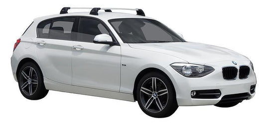 Черни супер аеродинамични греди Yakima Flush греди за BMW 1 серия F20 модел от 2012 до 2018 година