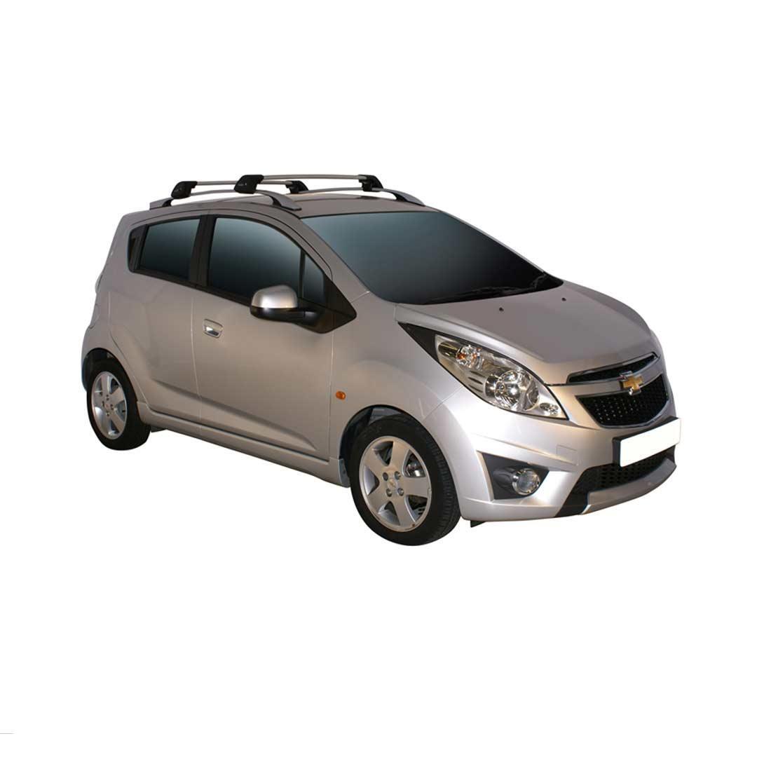 Черни Супер аеродинамични греди Yakima Flush товарни греди за Infiniti QX50, Suzuki Ignis и Chevrolet Spark