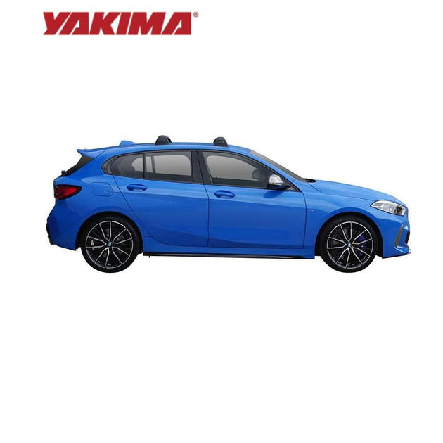 Черни товарни греди Yakima Flush за BMW 1 серия (F40) от 2019 година и нагоре