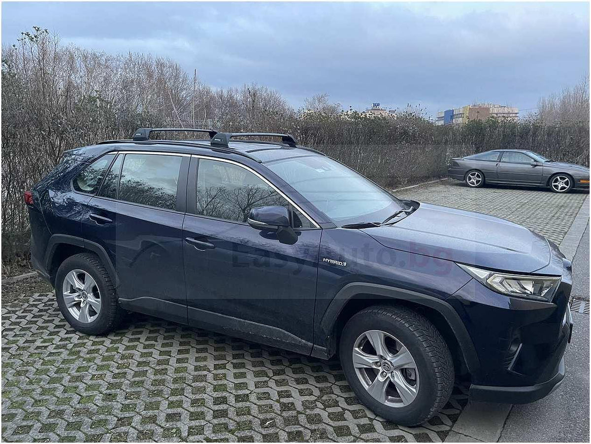 Черни товарни греди Yakima Flush за Toyota Rav 4 модел от 2019 година и нагоре
