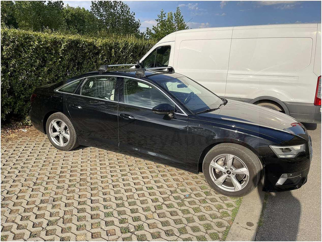 Черни Yakima Flush греди за Audi A6 седан (C8) модел от 2018 година