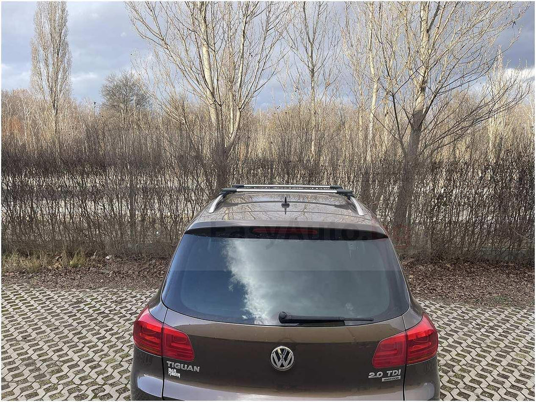 Напречни товарни греди Turtle AIR1 за VW Tiguan от 2007 до 2016 година със стандартни надлъжни греди