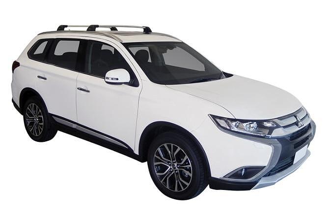Сиви аеродинамични греди Yakima Flush за Mitsubishi Outlander модел от 2012 до 2017 година