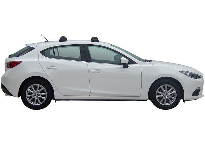 Сиви супер аеродинамични греди Yakima Flush греди за Mazda 3 хечбек модел от 2013 до 2019 година и от 2019 година нагоре