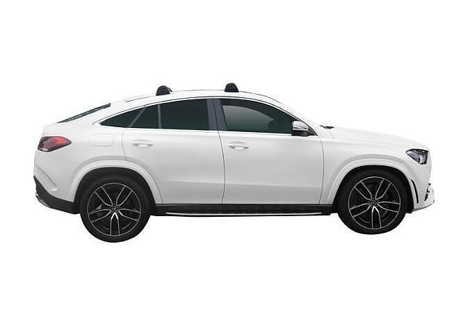 Сиви супер аеродинамични греди Yakima Flush греди за Mercedes GLE Coupe модел от 2015 година и нагоре