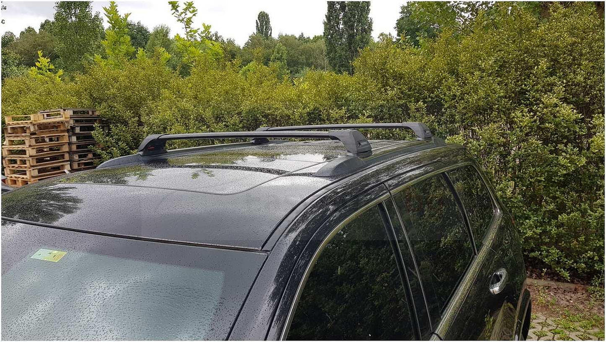 Сиви товарни греди Yakima Flush за Jeep Grand Cherokee модел от 2011 година и нагоре