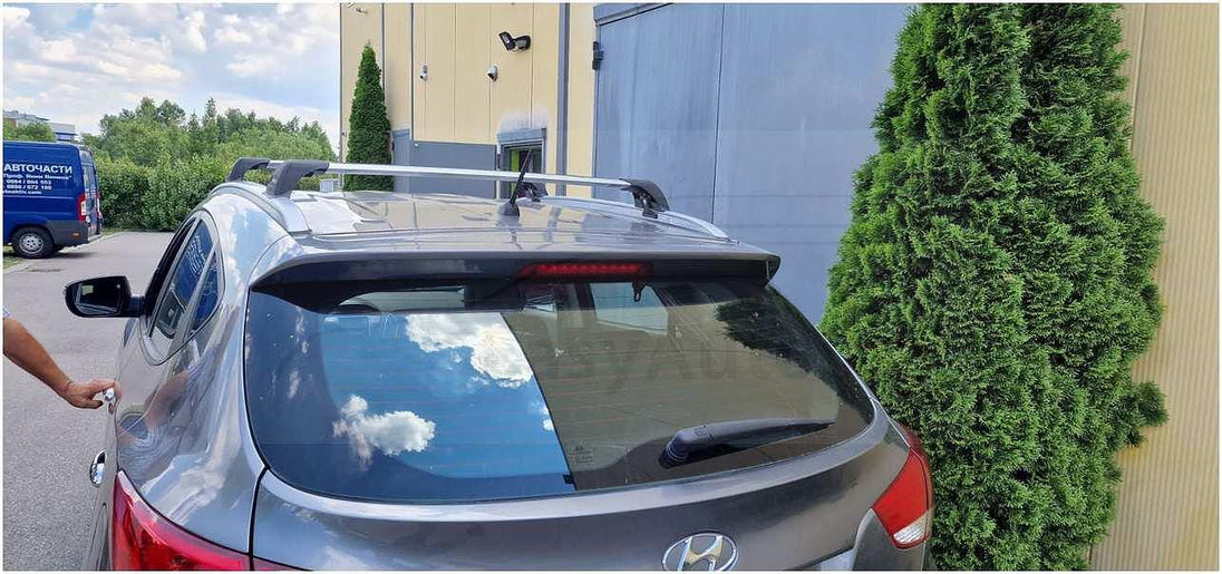 Сиви Yakima Flush напречни греди за Hyundai Ix 35 модел с вградени надлъжни греди