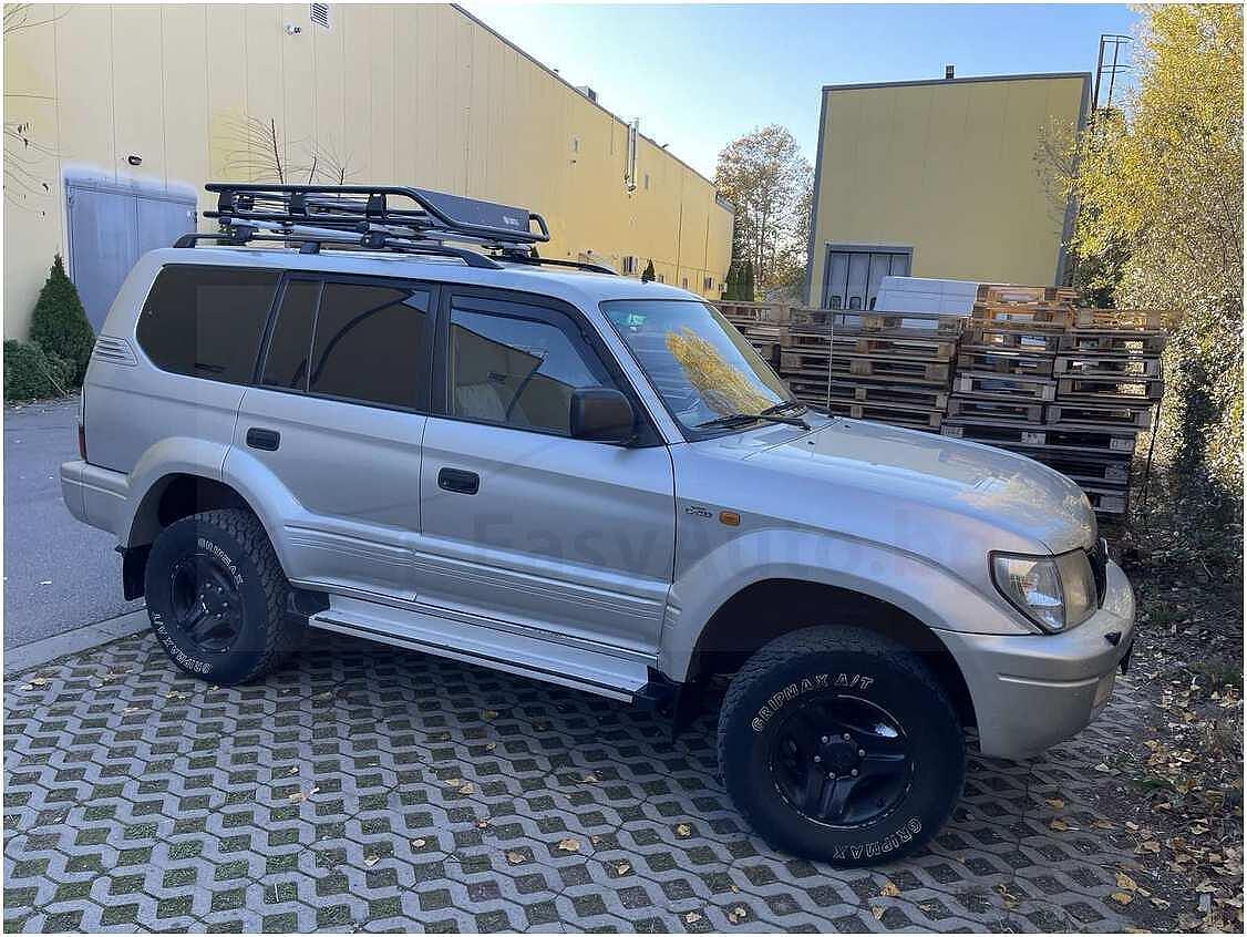 Товарна скара TURTLE Roof Basket Pro с размери 130х105х15 см.