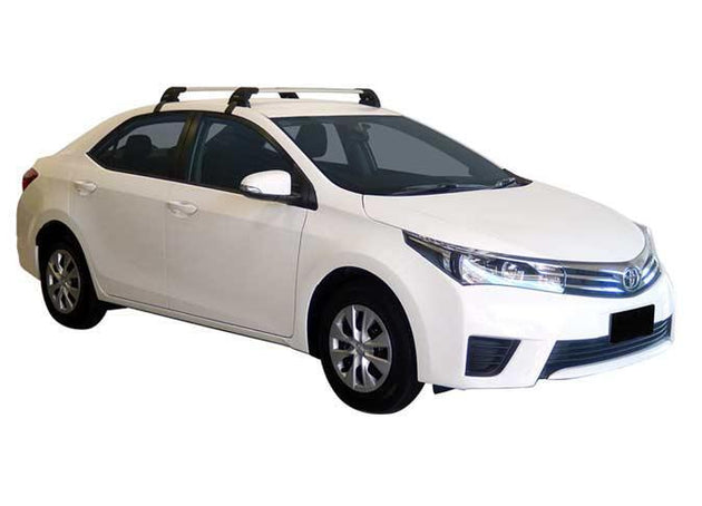 Черни супер аеродинамични Yakima Flush греди за Toyota Corolla sedan модел от 2014 до 2019 година