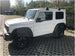 Черни Yakima Flush супер аеродинамични греди за Suzuki Jimny модел от 2019 година и нагоре