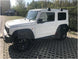 Черни Yakima Flush супер аеродинамични греди за Suzuki Jimny модел от 2019 година и нагоре